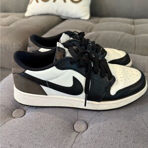 Jordon 1 Retro Low OG Mocha